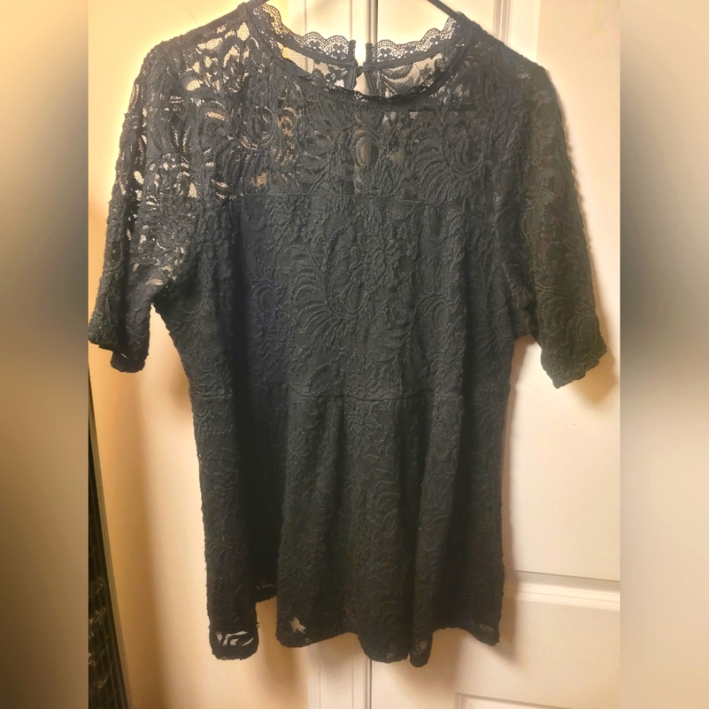 Torrid Size 2 Lace Peplum Top